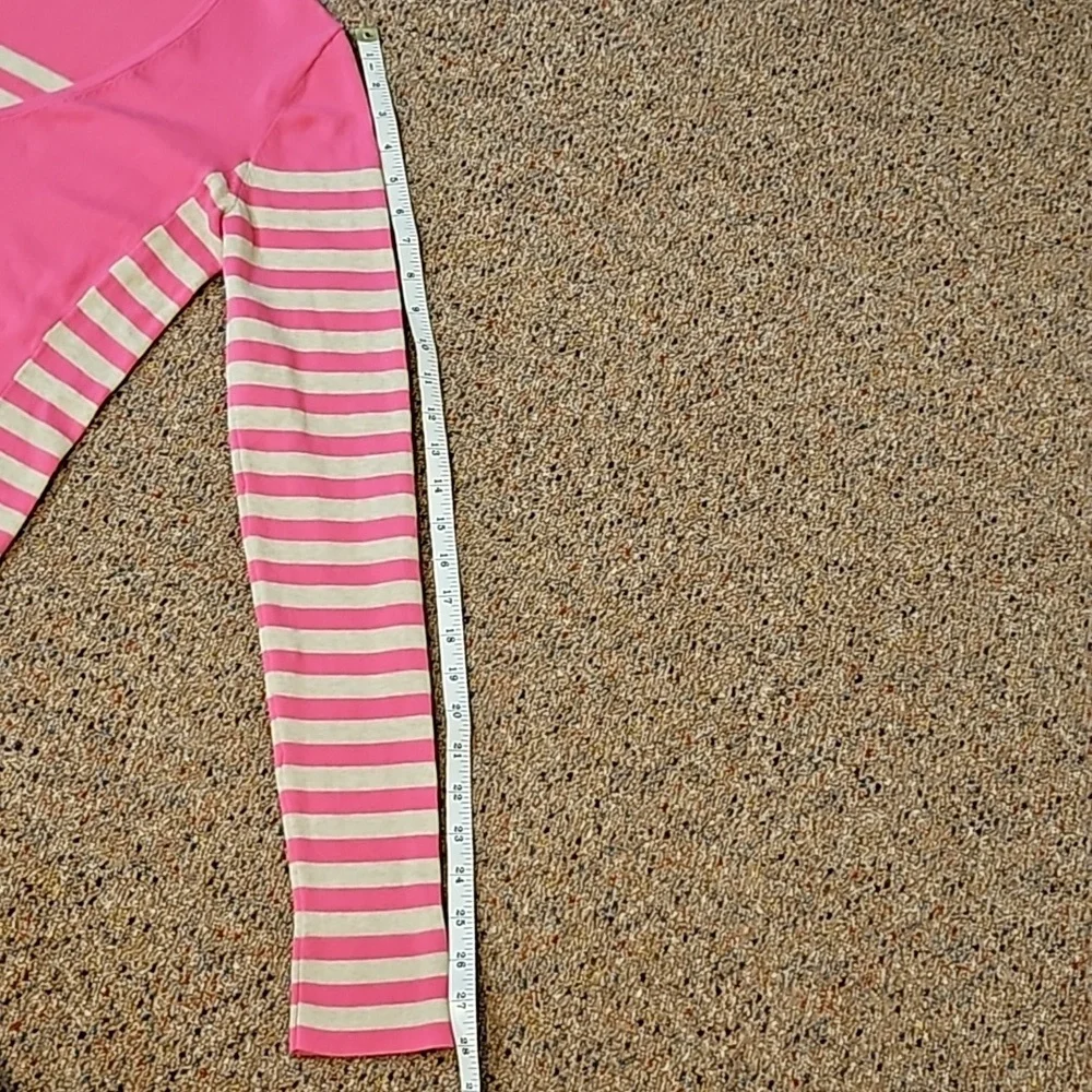 Lilly Pulitzer V-Neck Sweater! Worn Once!! - Picture 10 of 12